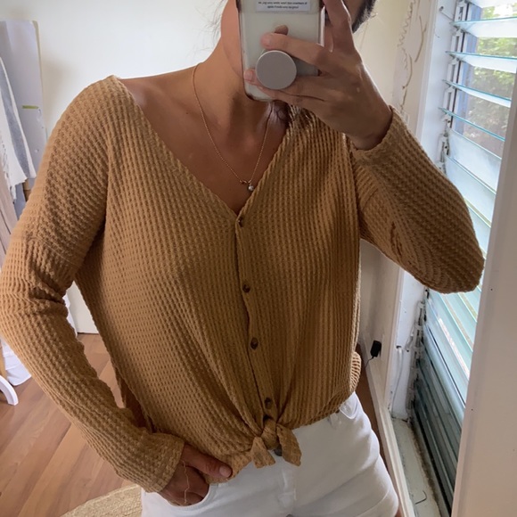 SOLD 💎 American Eagle Waffle Knit Button Up Top XS SMALL - Picture 11 of 13